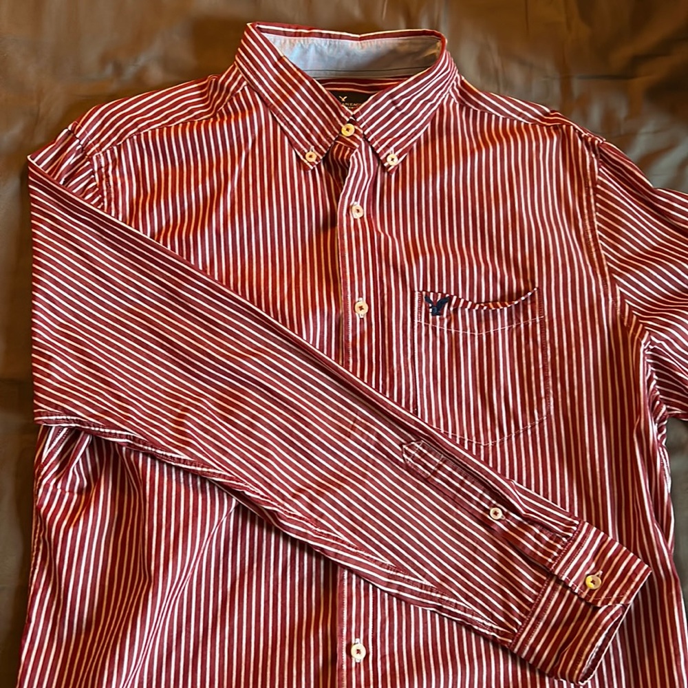 Men’s Striped Long Sleeve Button Up
